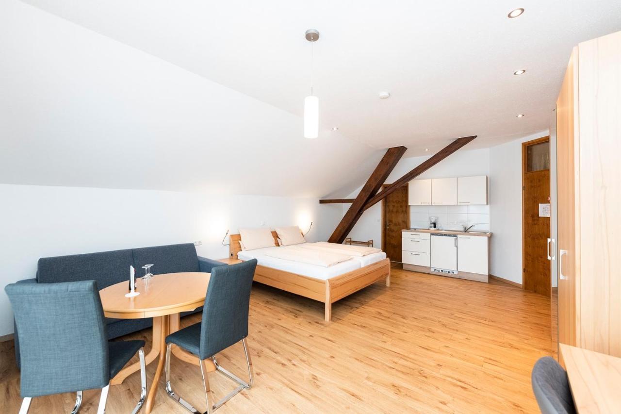 Weingut Und Gastehof Borst Hotel Nordheim am Main Ngoại thất bức ảnh